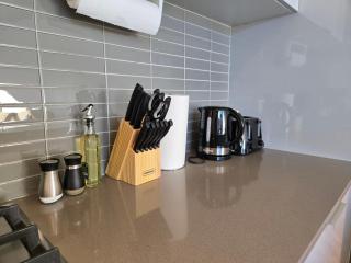 Cozy Downtown Vancouver Apartment Near Gastown - 6