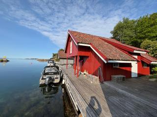 Fantastic property on Island with boat - 0