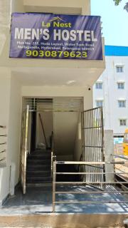 La Nest Men's PG & Hostel - 0