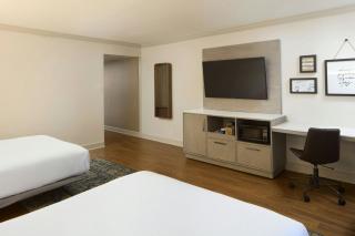 Four Points by Sheraton Richmond Airport - 3