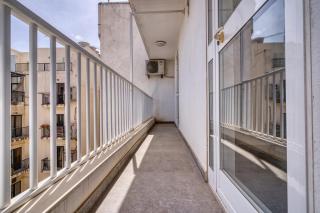 Sliema Seaview Apartment- Valletta Views - APT 8, 49 Tigne Point Mansions - 1