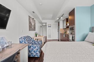 Studio in Downtown Toronto - 2