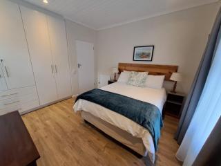 5 Ysterklip Close, Hermanus - 7