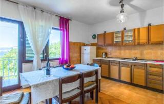 Cozy Apartment In Klenovica With House Sea View - 7