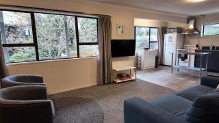 Private Flat in Bridge Hill - 1