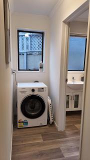Private Flat in Bridge Hill - 8