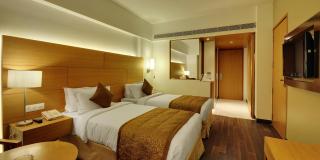 Hotel Platinum - Rajkot - 2