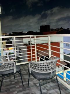 Cozy Apartment, 15mins to Airport - 6