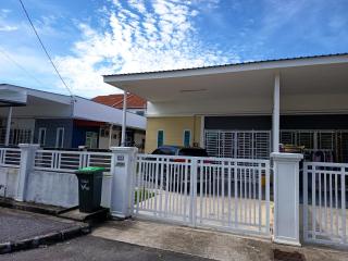 Lynn Homestay Alor Setar - 8