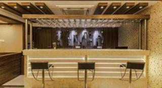 Hotel Anantha Executive Suites - 1