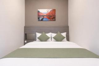 Yutaka Inn We Stay Dukuh Kupang - 2