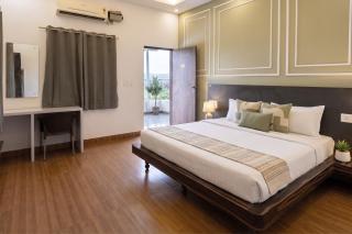 Gharonda Manor-A Home Beyond Home Best Luxury Budget Stay Near ISBT - 1