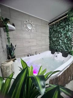 Sensual Accommodation with Jaccuzi & subdued atmosphere - 1