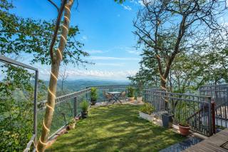 Oak Villa - 1