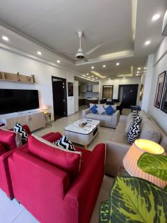 SKYLINE VIEW Signature Apartments Opposite Centaurus Mall Islamabad - 8