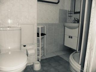 Apartment near train station and close to city center - 9