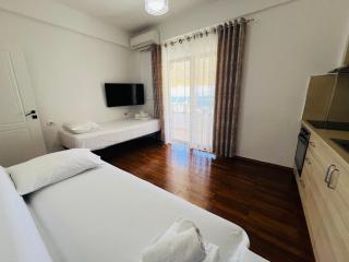 Vila Riza Sarande - Saranda - 9