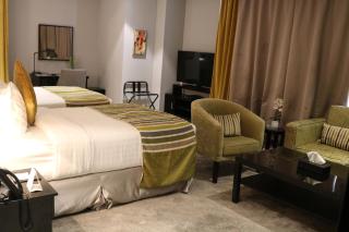 Best Plus Aurora Hotel - 7