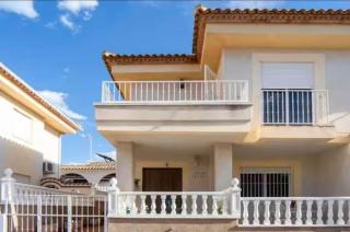 El Edén Bungalow con terraza y piscina comunitaria en Guardamar - 3