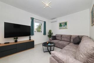 Verena, Holiday Apartment By The Beach - 7