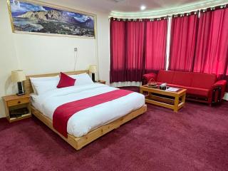 Hotel Bloom Hills, Skardu - 0