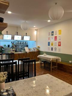 Homer House Hostel & Café - 4
