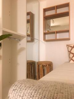 5,near hongdae, quiet area, 2nd floor, 1min sangsu stn - 1