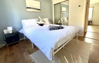 Wee Tigh Na Mara Sleeps 3 Parking & Patio - 4