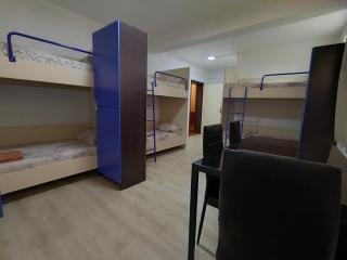 Travel Hub Hostel Social and Friendly - 8