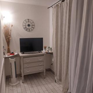T2 residence alhambra avec piscine a 800 m plage richelieu et 300m ile des loisirs - 7