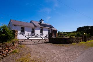 Rural Cottage - Stay 4 - HotTub - Garden - Parking - 0