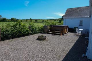 Rural Cottage - Stay 4 - HotTub - Garden - Parking - 4