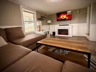 Private Pool HotTub Sauna Wineries Hikes - 3