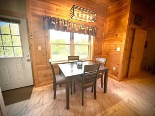 Fernwood Secluded Deep Creek & Wisp Hot Tub - 5