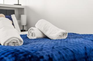#96 City Living at The Rotunda - Sleeps 4 - Perfect for Small Families - 9