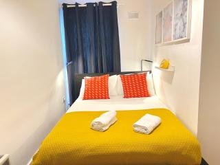 One Bedroom Central Site Apartment - 5