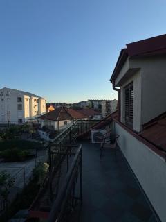 Creative Attic with Terrace & Garden -Podgorica - 4