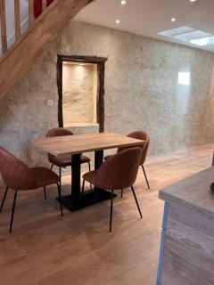Loft Cocooning au Cœur du Village Historique de Laurac - 6