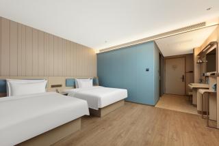 Hanting Hotel MixC Qingdao Central Business District - 7