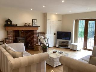 Two Owls Lodge - Situated in Private Woodland - 2