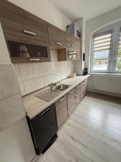 3 Raum Wohnung näher Zentrum - 1