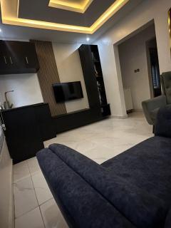 Rush Hotel & Apartments - 0
