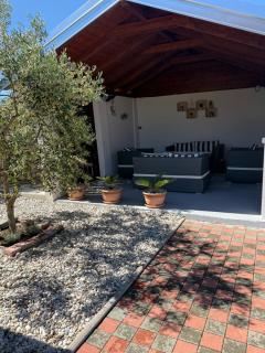 Villa Lara, Family Retreat with Sea View & Pool - 8