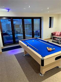 The Escape - Hot Tub & Games Room - 1