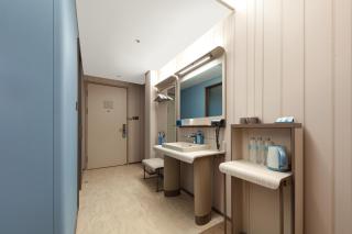 Hanting Hotel MixC Qingdao Central Business District - 8