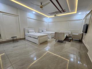 Pc Inn Executive Class Hotel - 2