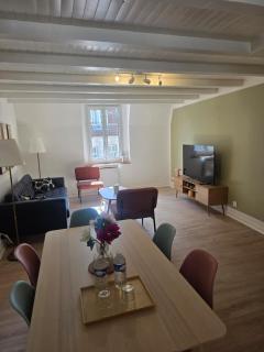 Spacieux appartement 3 chambres, centre historique de Besançon - 9