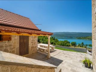 Escape on Lake - private retreat with Pool & Jacuzzi - 6