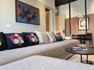 Luxury 21st Floor Apartment Full Seaview in Vollga Promenade by Selectstay - 8