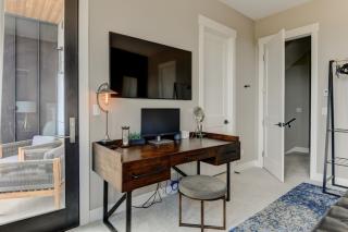 Downtown WP Venue Loft 96 I Rooftop Hot Tub I Great Views I Activity Program - 1